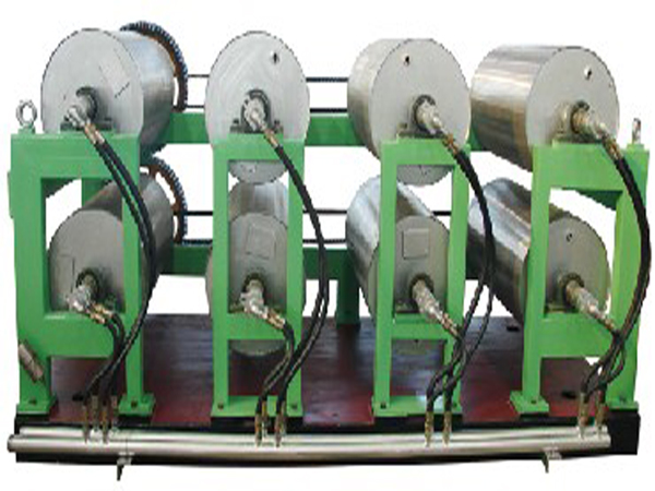 輥(gǔn)筒式膠片冷卻機 輥筒式膠(jiāo)片冷卻機